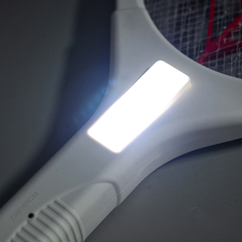 FF-785 Ștecher cu LED-uri în 3 culori, baterie plumb-acid, 400 mAh, apăsător electric pentru țânțari FF-785 Ștecher cu LED-uri în 3 culori, baterie plumb-acid, 400 mAh, apăsător electric pentru țânțari
